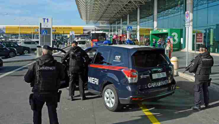 Carabinieri all'Aeroporto di Fiumicino