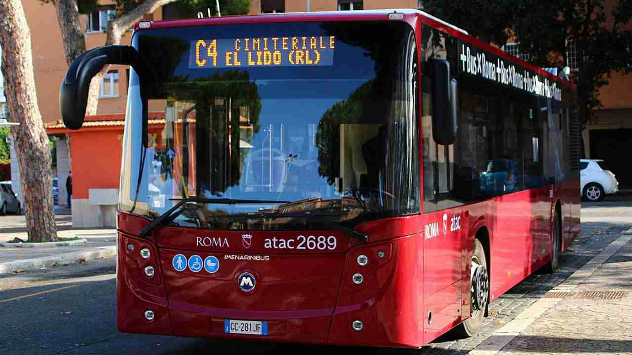 Linea cimiteriale di ATAC a Roma