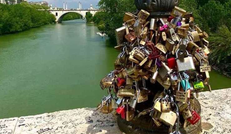 Lucchetti dell'amore sul Ponte Milvio