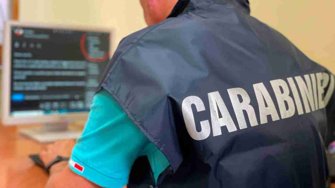 Operazione Smishing dei Carabinieri a Roma