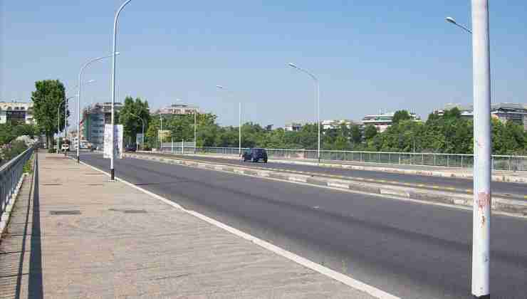 Ponte delle Valli a Roma