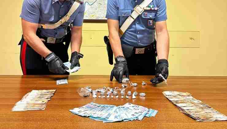 Sequestri nel blitz dei Carabinieri