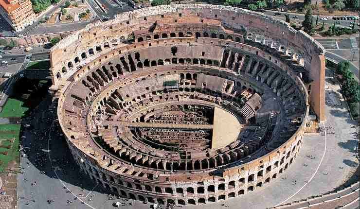 Struttura ellittica del Colosseo