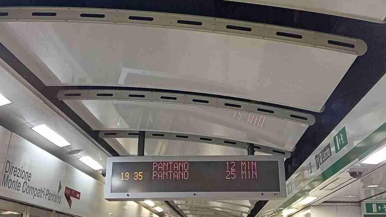 Tabellone Metro C