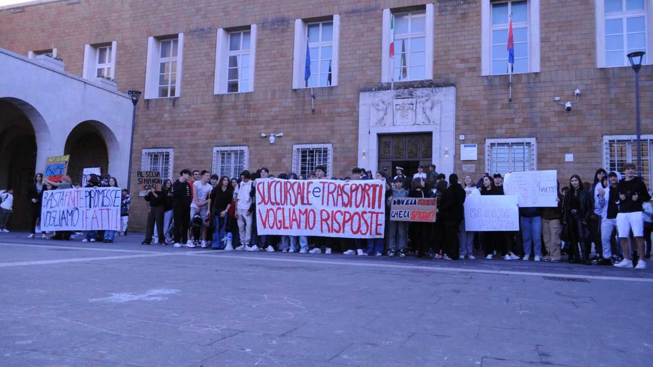 Protesta studenti Pomezia