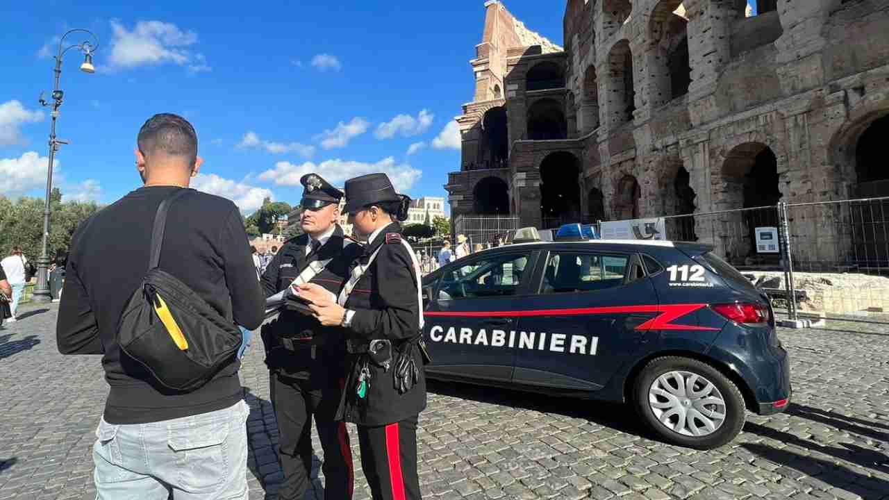 Carabinieri Colosseo Roma