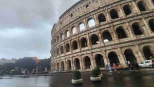 Maltempo Colosseo Roma