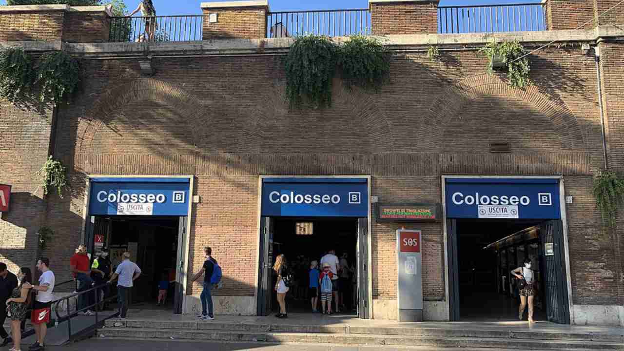 Metro Colosseo