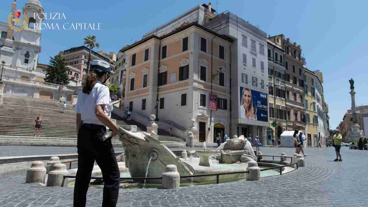 Polizia Locale piazza di Spagna Roma