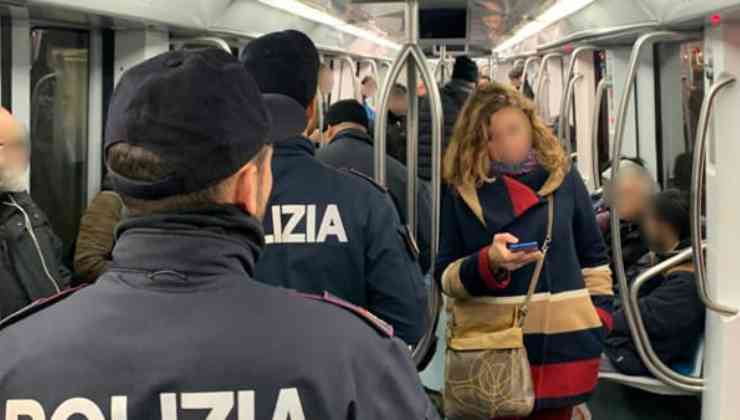 Polizia Metro B Roma