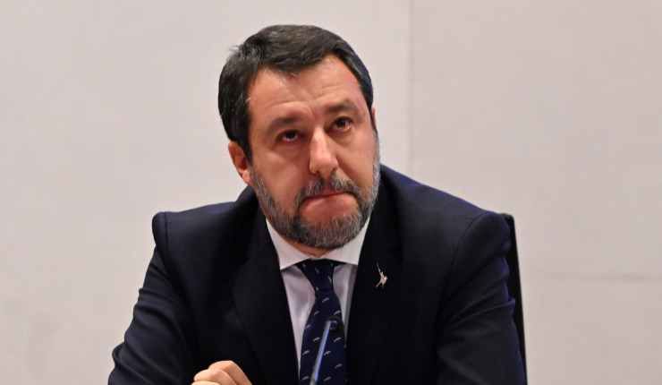 Salvini si commuove ricordando Maroni, 'era il migliore' - @Ansa