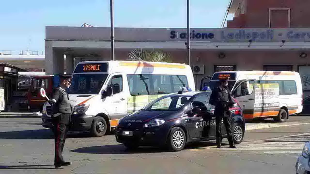 Carabinieri litorale romano