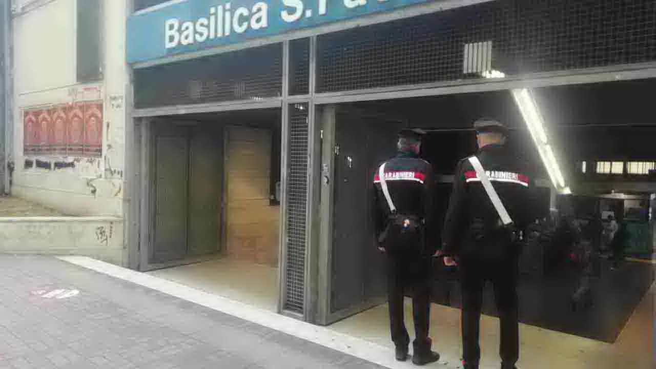 Carabinieri metro San Paolo 