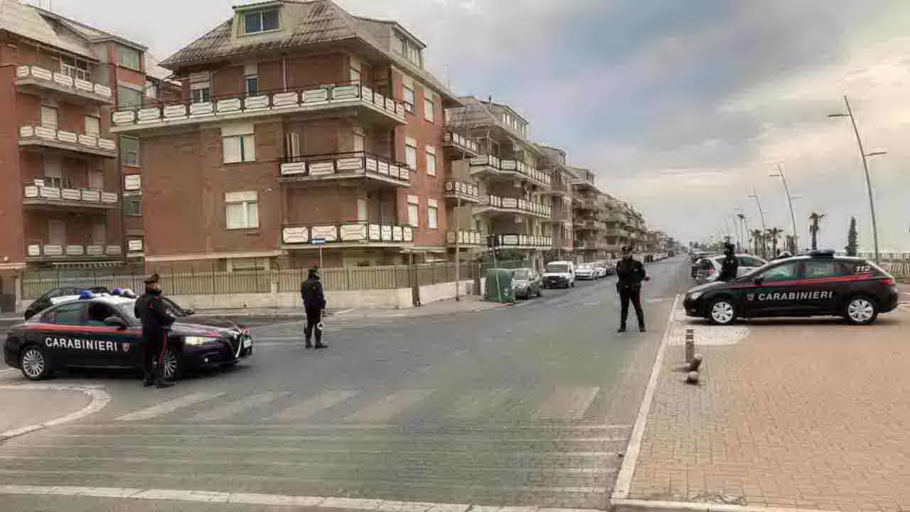 carabinieri Ostia tre arresti