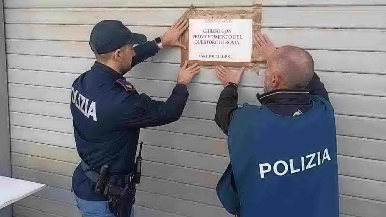 Polizia sospende licenza di un locale di Roma