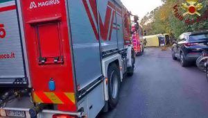 scuolabus fuori strada ai castelli