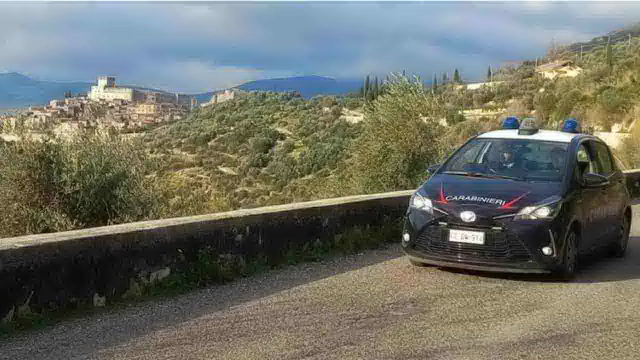 Carabinieri Sermoneta, arresto per violenza sessuale su minori