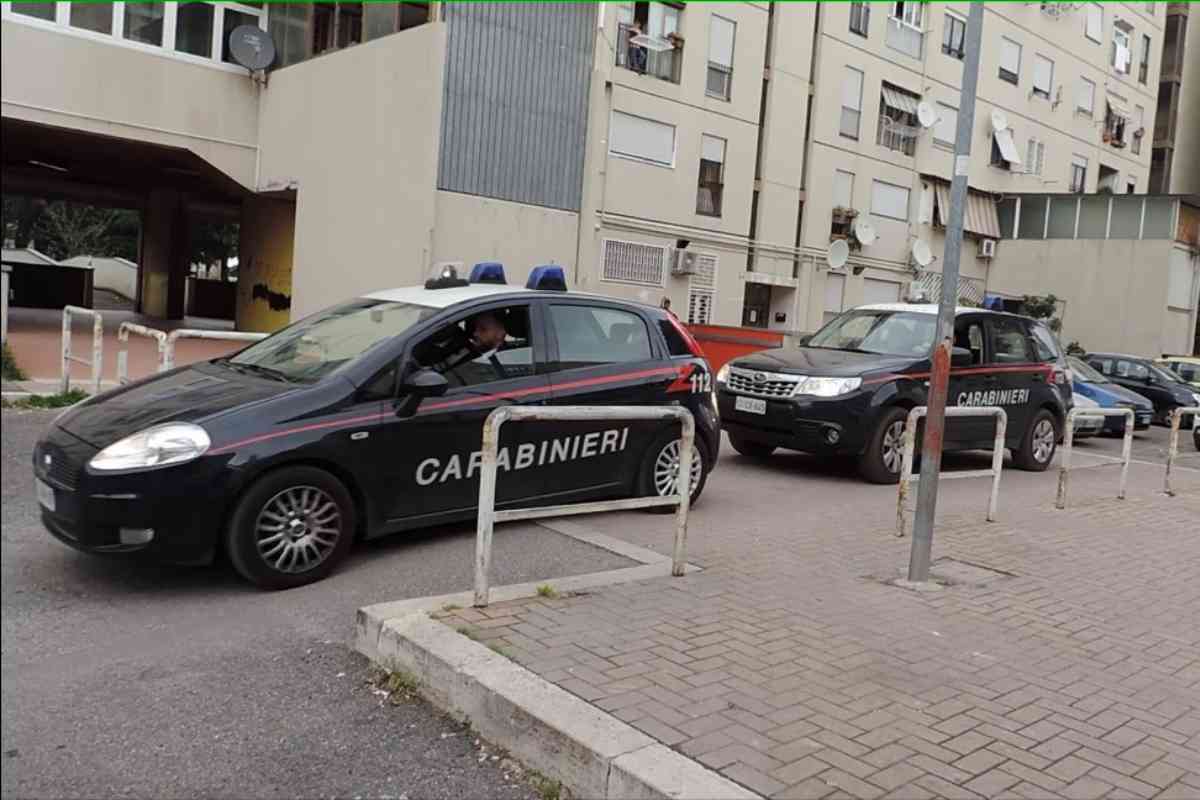 Carabinieri dentro Tor Bella Monaca