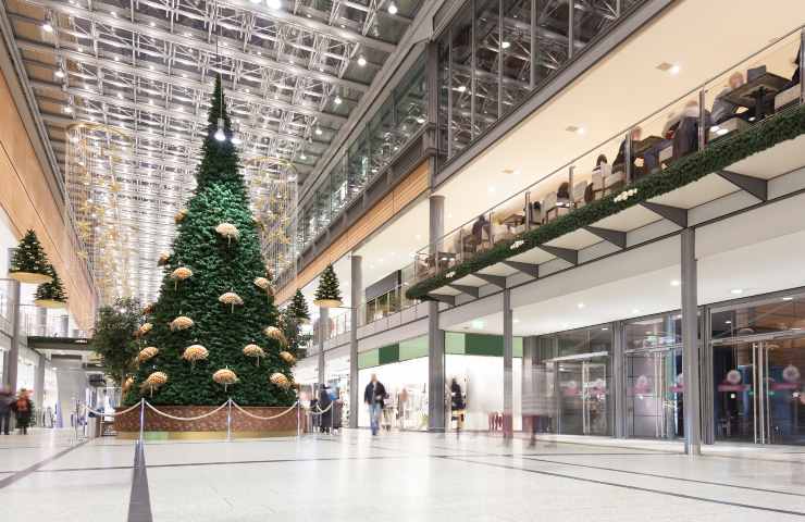 Supermercati e centri commerciali aperti o chiusi a Roma e nel Lazio 8 dicembre 2023