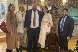 Ilary Blasi, Michela Quattrociocche, Alessia Solidani e Ughetta Di Carlo al ristorante Rinaldi al Quirinale