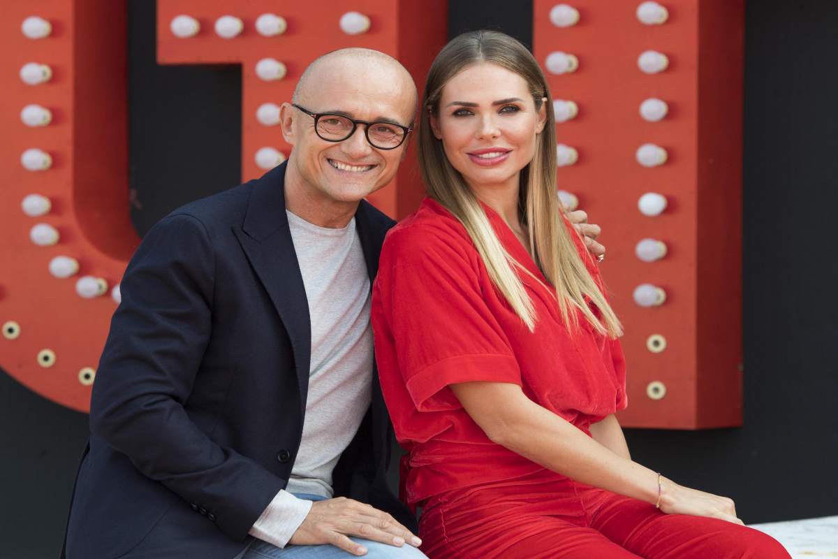 Ilary Blasi con Alfonso Signorini nel corso del photocall del "Grande Fratello VIP" a Roma