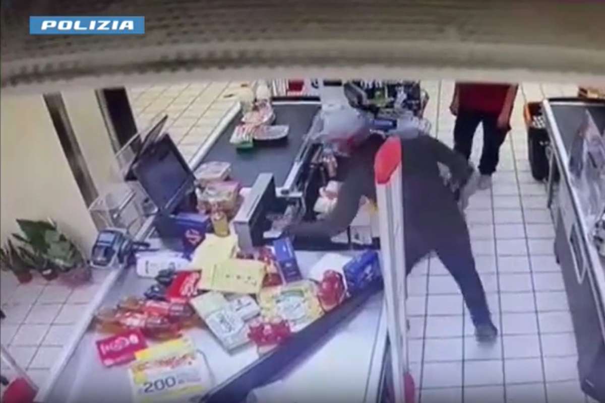 Ladro in azione a Roma Est