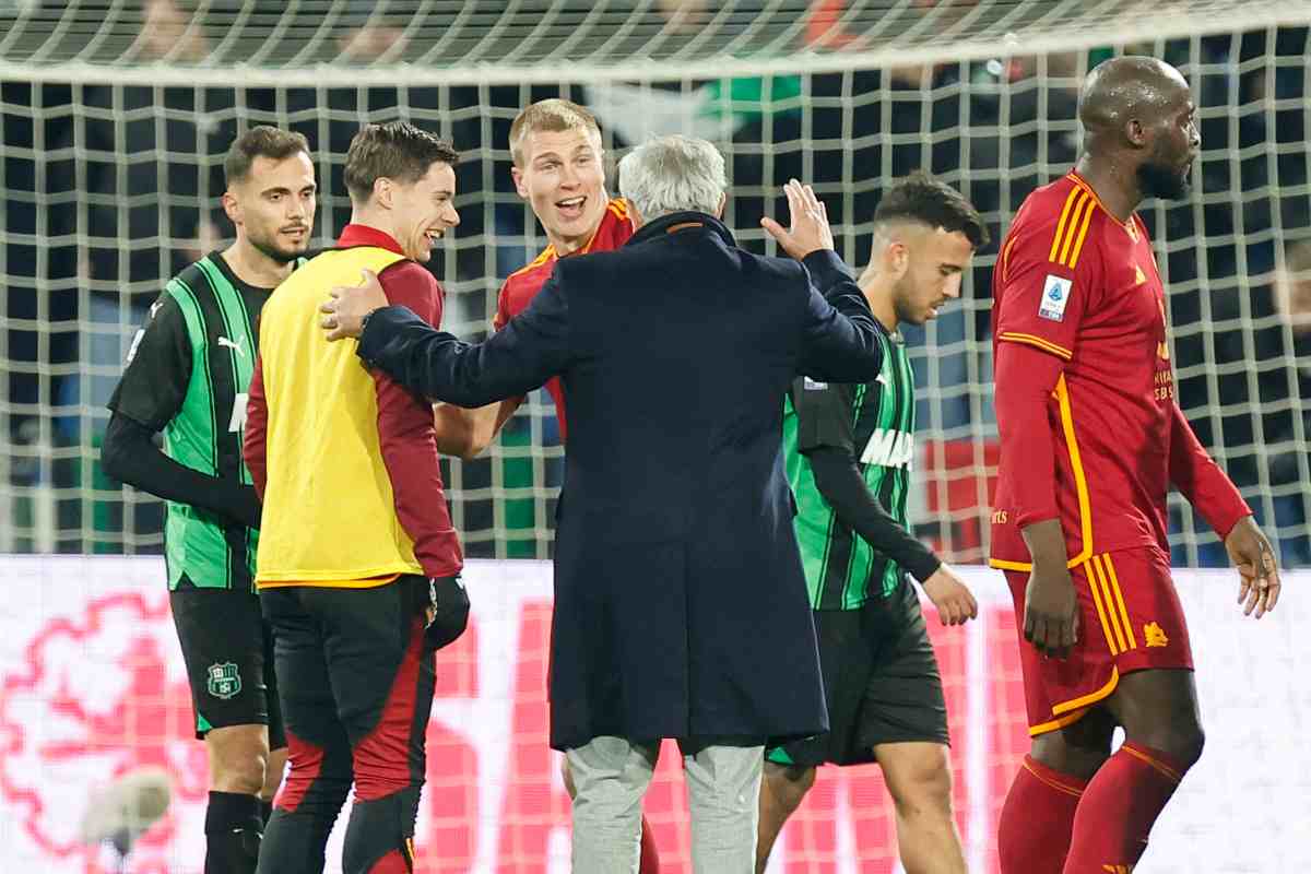 L'allenatore della Roma José Mourinho