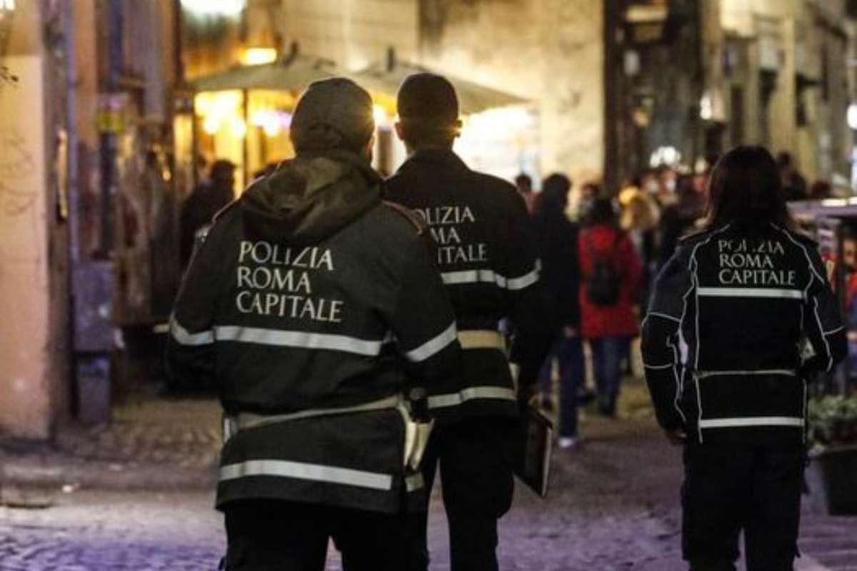 Operazione anti-malamovida della Polizia Locale a Roma