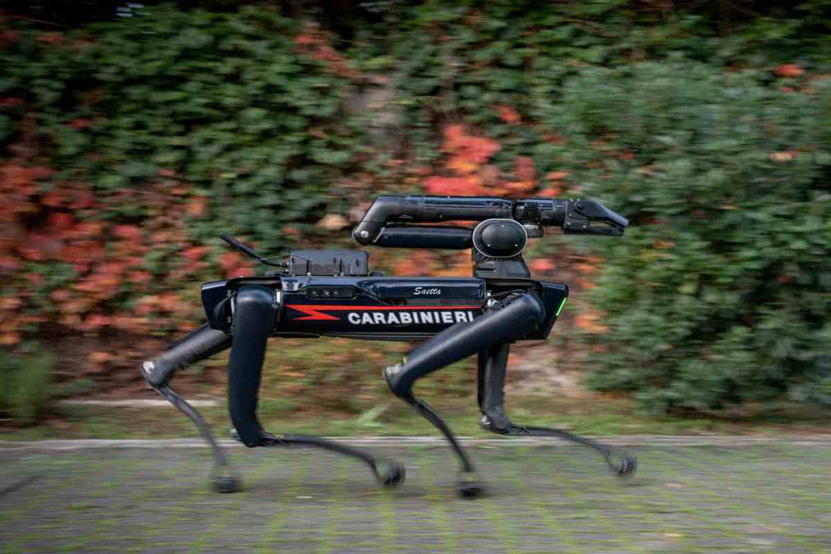 L'Arma dei carabinieri ha adottato Saetta, il primo cane robot per le missioni speciali - www.IlCorrieredellacittà.com