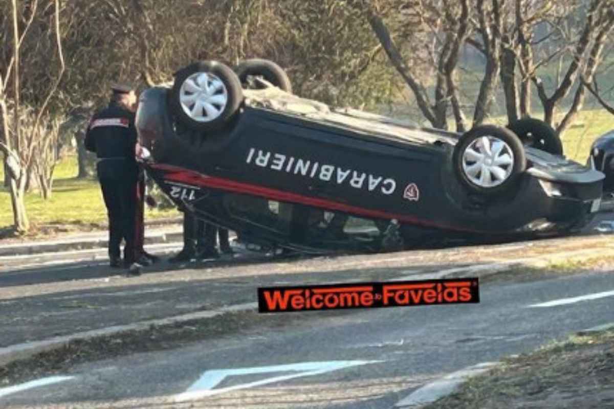 Incidente auto carabinieri roma