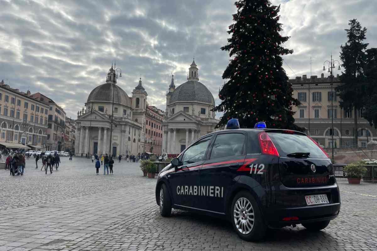 Controlli dei carabinieri al Centro di Roma - www.IlCorrieredellacittà.com