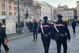 Carabinieri a piazza Navona