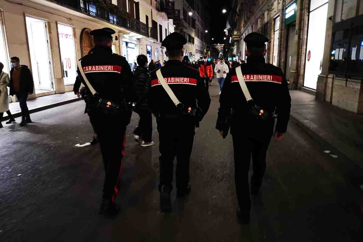 Carabinieri nel Centro di Roma