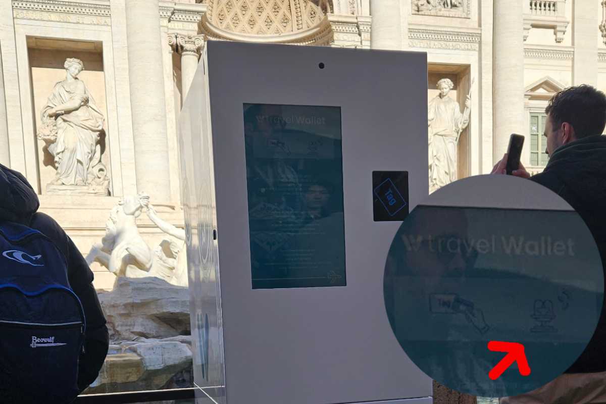 Installazione fontana di Trevi