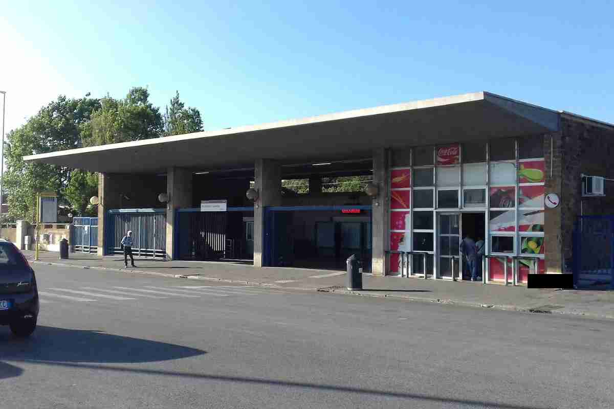 Stazione Cristoforo Colombo a Ostia