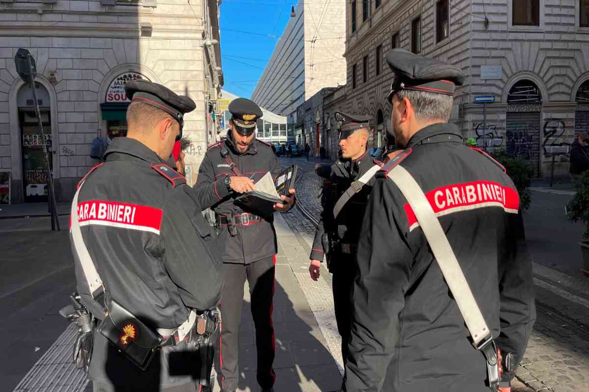 Controlli dei carabinieri a Termini e nel quartiere Esquilino. Arrestate tre persone e quattro denunciate - www.IlCorrieredellacittà.com