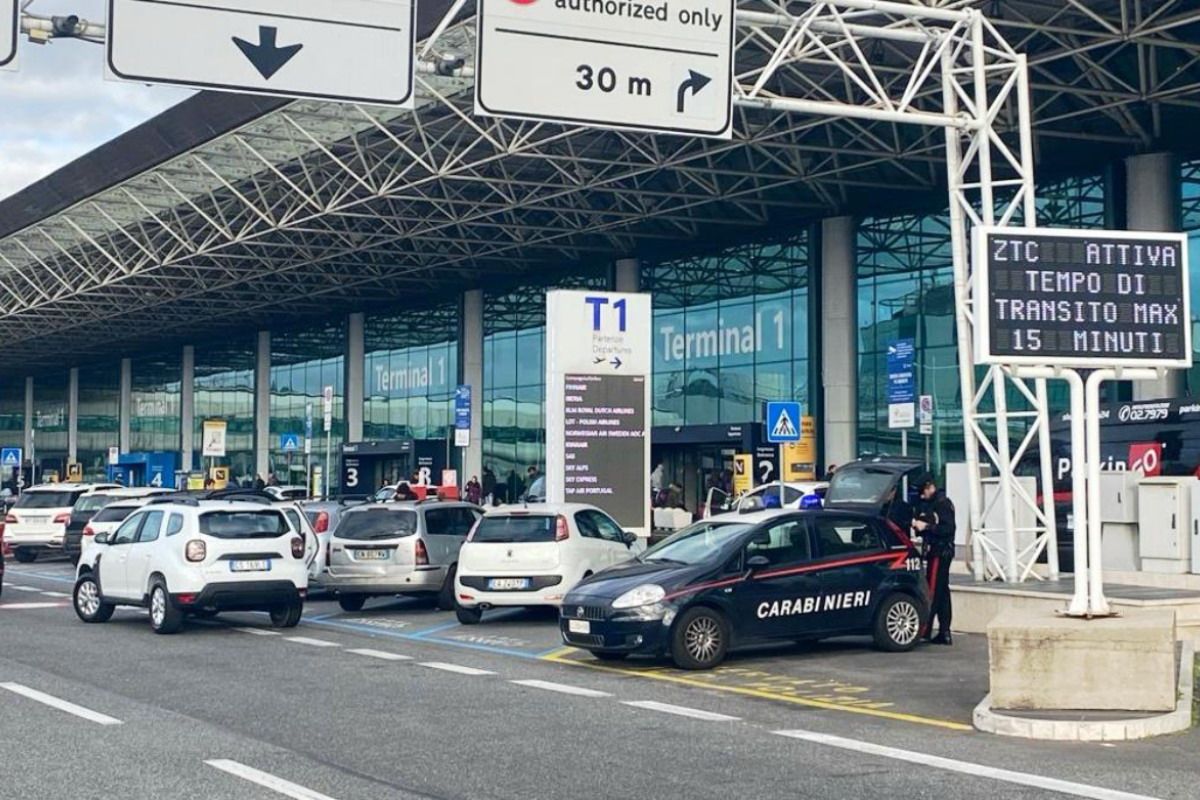 carabinieri aeroporto