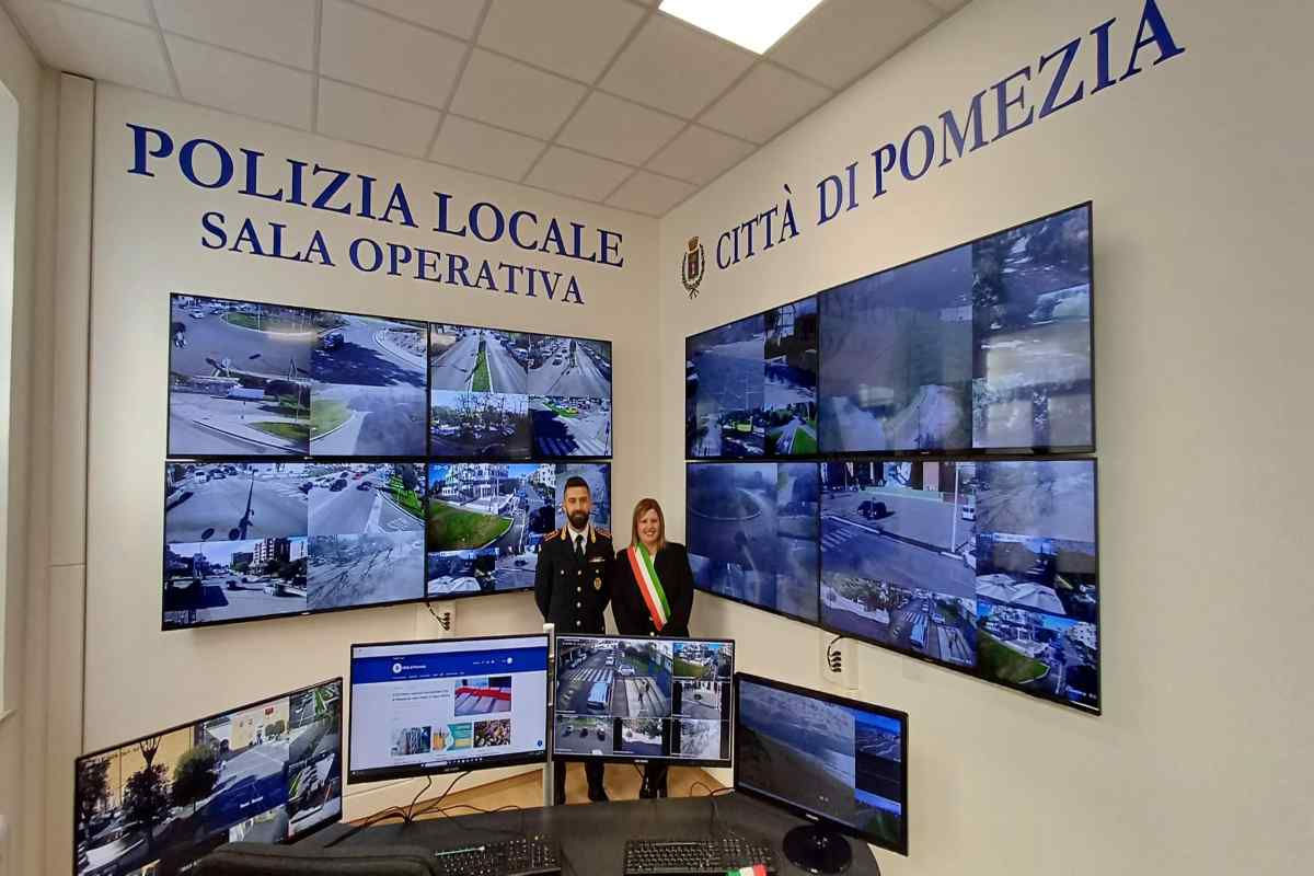 Al via da oggi la Control room del Comune di Pomezia, che aiuterà la polizia locale e le autorità a presidiare il territorio con 170 telecamere - www.IlCorrieredellacittà.com