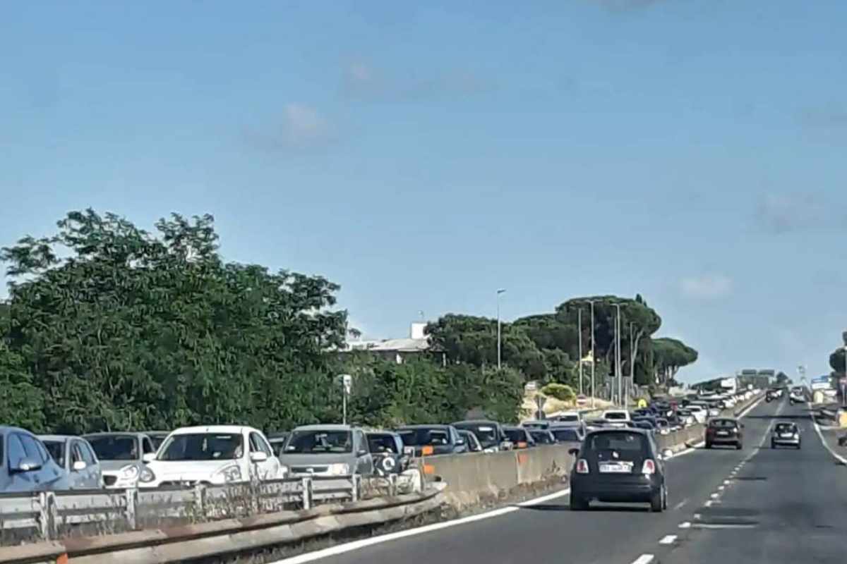 Traffico per Incidente pontina oggi