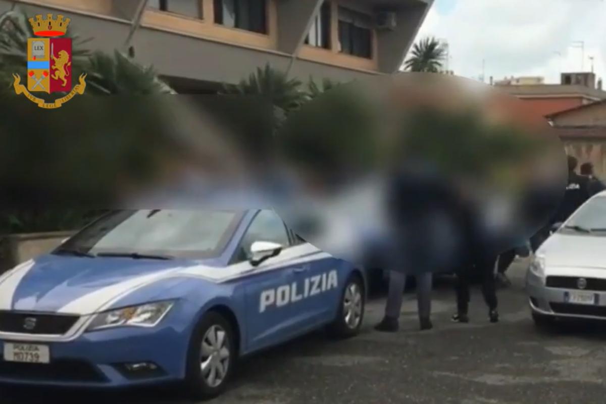 Polizia intervento prostituzione