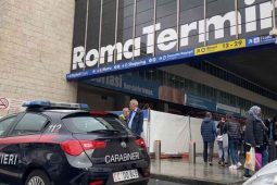 Carabinieri alla Stazione Termini