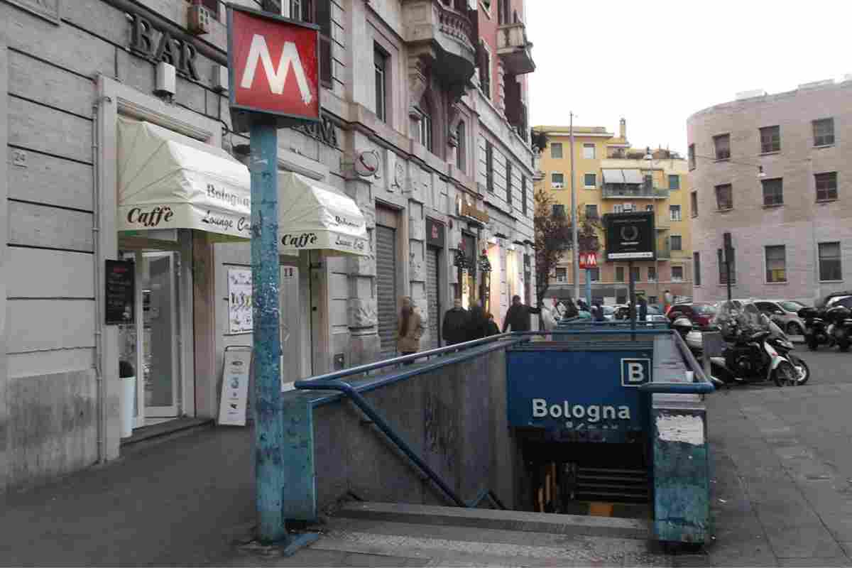 Fermata Bologna della Metro B