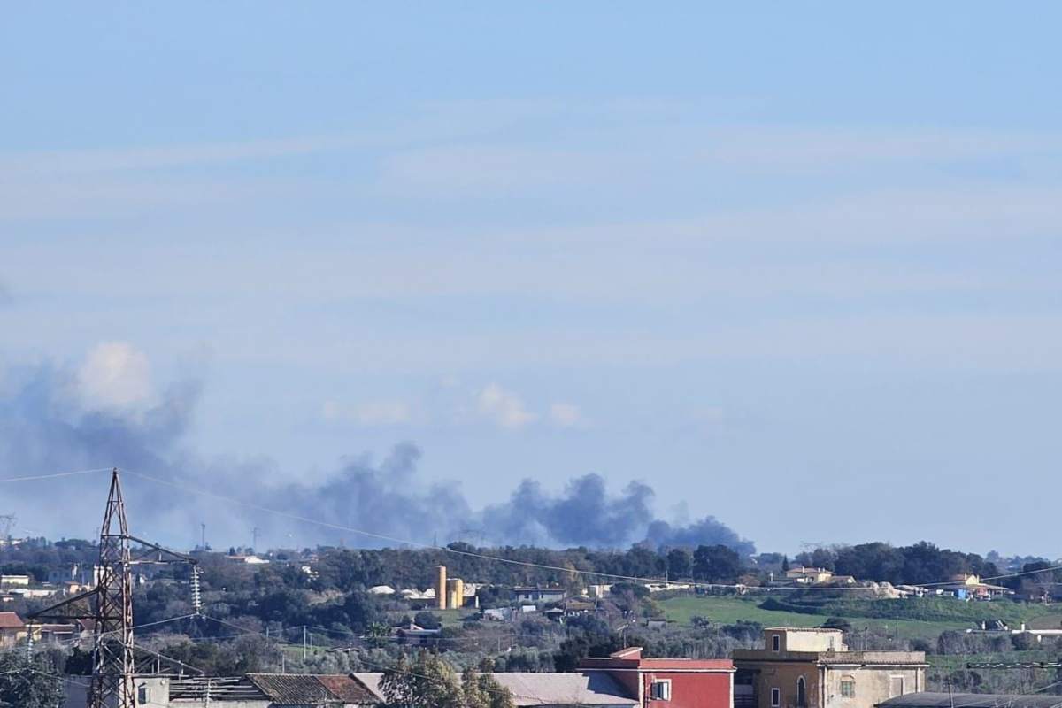 Incendio Pontina