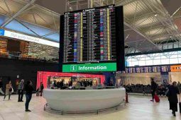 Interno dell'Aeroporto Leonardo Da Vinci a Fiumicino