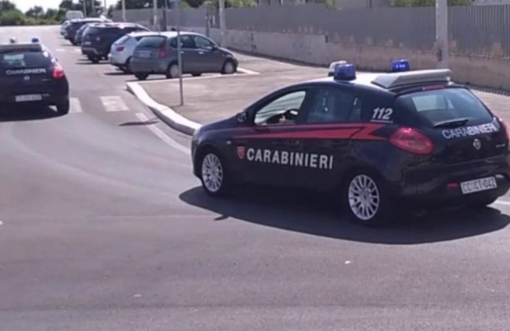 Controlli carabinieri Pomezia