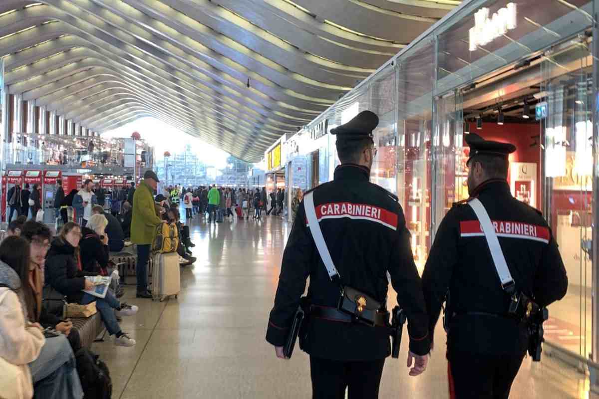 Contrasto alla criminalità a Roma: i carabinieri stringono i controlli nelle zone del Centro storico e di stazione Termini – www.IlCorrieredellacittà.com