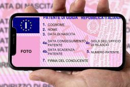 Patente di guida digitale