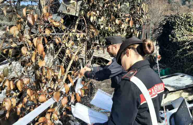 Carabinieri sequestrano discarica abusiva lago albano