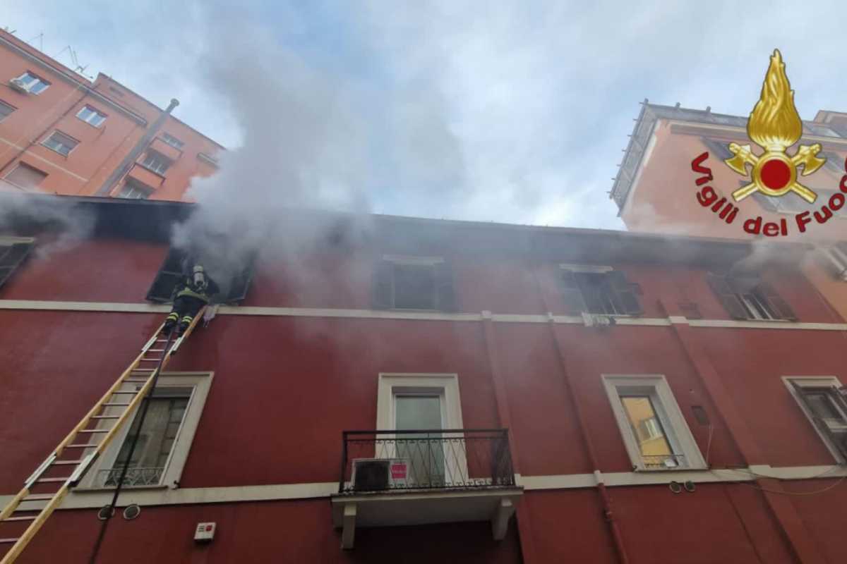 Incendio appartamenti via Sciacca Roma