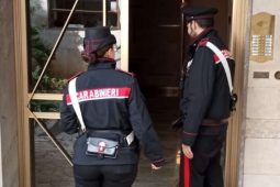 Carabinieri a Roma maltrattamenti in famiglia